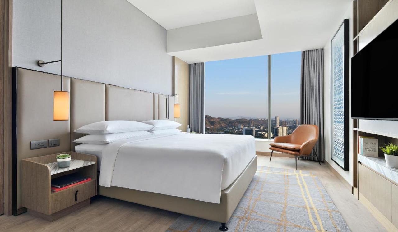 Marriott Executive Apartments Нави Мумбаи Экстерьер фото