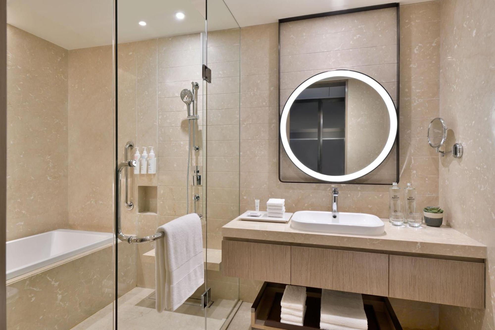 Marriott Executive Apartments Нави Мумбаи Экстерьер фото