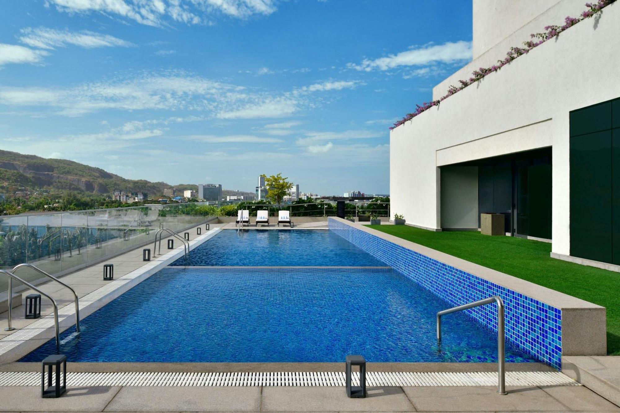 Marriott Executive Apartments Нави Мумбаи Экстерьер фото